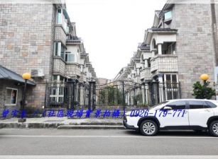 蘆竹大竹商圈【蓋世堡社區】4房車庫邊間透天別墅