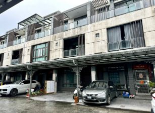 永慶許書豪★近國五雙車位大坪數孝親房別墅