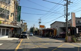 埤角市場美3房28-521   05-2310186