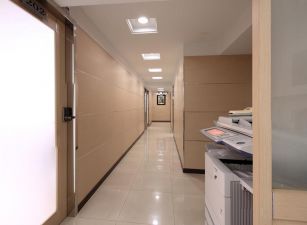 【全方位商務中心】 忠孝東路辦公室、個人工作室出租、免費提供工商登記