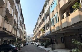 鄭子寮新光三越滿租透天店面