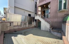 北區大地坪併排雙車位店墅