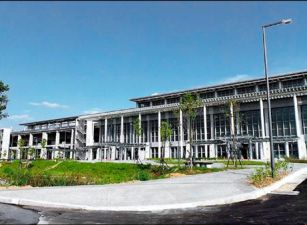 苗栗高鐵特區/雙面路/建地  •    苗栗、桃竹苗廠房買賣/工業地/建地/徵收農地/廠房出租