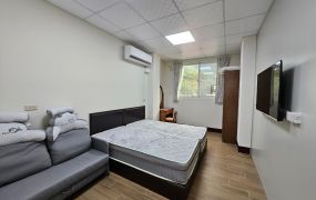 台中買屋賣房 土地王劉志忠 鹿谷近溪頭新內湖段都計內土地贈8套房