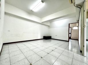 楠梓科技園區4房+平車👍32坪超大室內坪數👍