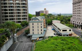 ★住商-張霞★裸泉典雅溫泉兩房