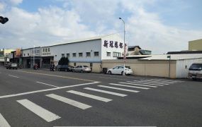 仁德太子路三角窗甲工廠房