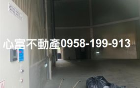 路科交流道金店面
