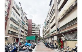 南區近碳佐麻里溫馨電梯三房