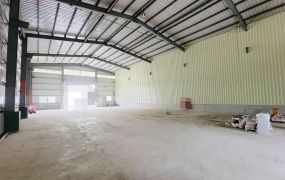 新穎挑高鋼構廠房