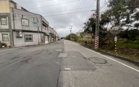 富岡重劃區(正)10米路 方正店地~