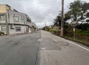 富岡重劃區(正)10米路 方正店地~