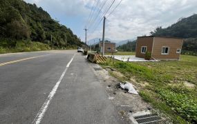 鹿谷市區近學校公車合法厝