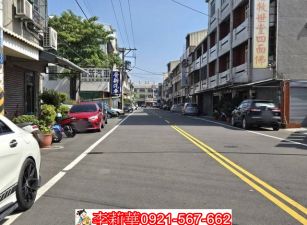 仁德近中山路三角窗店面