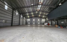 近市區挑高7米鋼構廠
