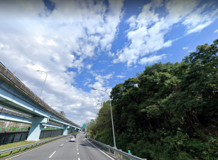 土城交流道旁/面寬/工業地 •	新北市工業地、廠房、建地、農地|出租買賣