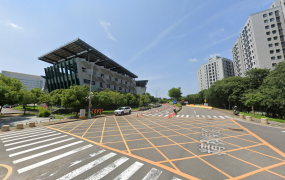 精密工業區內/分租/RC廠房(可廠登 •    台中廠房工業地買賣/建地/徵收農地/廠房出租