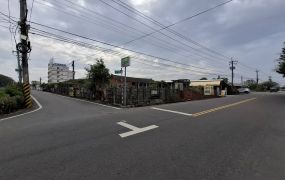 溪州㊣中央路旁雙面路建地