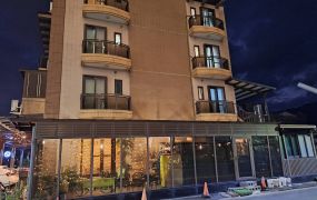 ★住商-張霞★烏石港邊間別墅