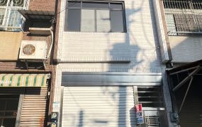 湖內區公所全新整修車庫透天#市中心鬧中取靜