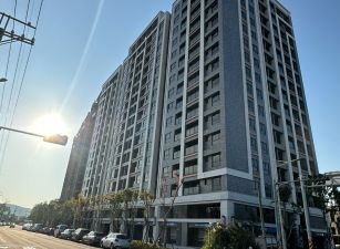 專任-田新路無限棟距朝南三房+平車