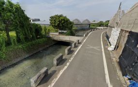 溪湖臨路旁農地
