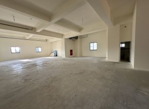 新莊近捷運站/挑高7米/RC廠房(可廠登) •    新北市廠房工業地買賣/建地/徵收農地/廠房出租