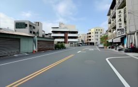 租 ~ 南區15米路、19米大面寬的大坪數店面
