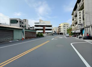 租 ~ 南區15米路、19米大面寬的大坪數店面