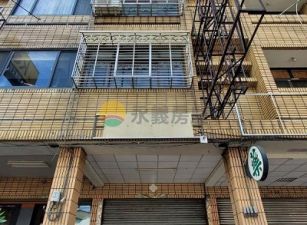 LaLaport旁前後臨路黃金透店