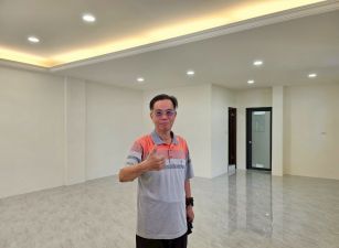 台中買屋賣房 土地王劉志忠 大雅近上楓國小全新整理大面寬美別墅