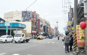 大灣商圈前後臨路店住
