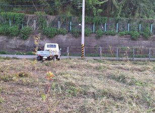 后里近中科公車站牌全平地