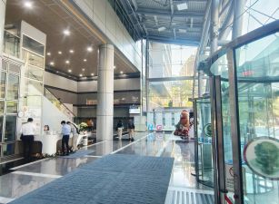 ☆南港軟體園區站☆氣派商業大樓、挑高明亮空間