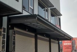 三民區三鳳中街對面/30米中華三路上
