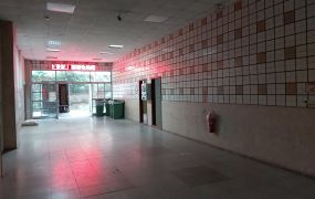 南崁交流道旁漂亮廠辦