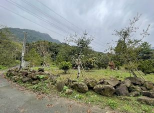 ★南投桶頭農建地★前有小河後有山