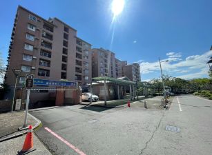 永慶許書豪★宜市高鐵縣政御品3房車位華廈