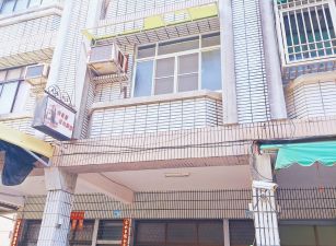 東港夜市社區透天，五房五衛大空間，適合創業與居住兼顧