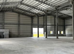 中壢近青埔/挑高9米/天車廠房(可廠登) •    桃園廠房工業地買賣/建地/徵收農地/廠房出租