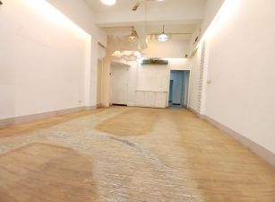 (小雅之家)正北平路黃昏市場商圈四樓黃金大透店(地33坪一店吃三代)