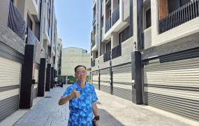 台中買屋賣房土地王劉志忠東勢市中心全新未住雙車別墅