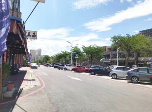 📌東隆國小54地坪三角窗透天——地段絕佳、可自住可重建，為下一代打造未來家園。 獨家，歡迎聯賣!