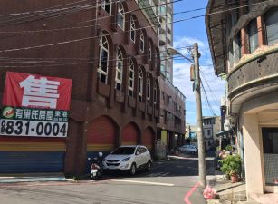 東隆國小前三角窗大面寬透天店住雙用地標