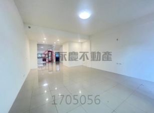 楊梅湖口超大庭院田園美別墅/3車位/可裝電梯