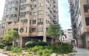 金馬路x忠孝學區｜電梯大套房398萬