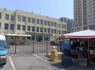 三民全新翻修3房一卡皮箱可入住