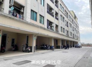 善化貝森朵夫2收租7套房透天
