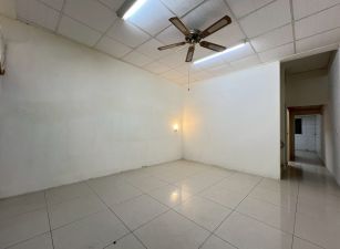 柳林國小旁透天09-513    05-2310186