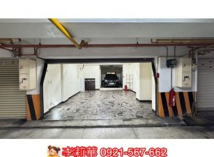 成功大學文教區挑高雙車墅